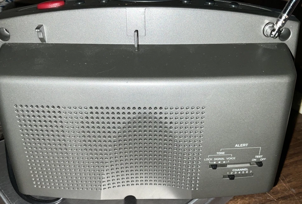 Radioshack Clock Radio With Weather Alert No 12-1627 Works! Great Shape! - Image 4 of 4