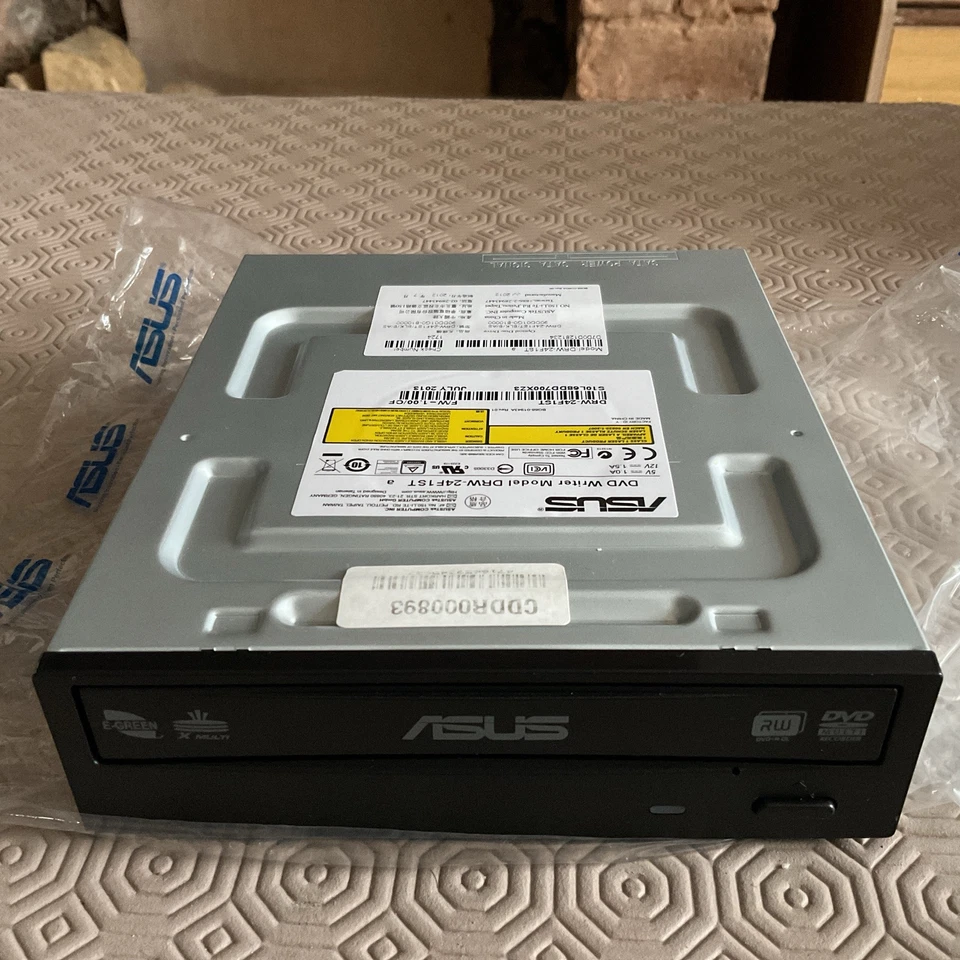 Asus DRW-24F1ST Internal Optical DVD+RW & DVD-RW Disc Drive - Black - Image 2 of 4
