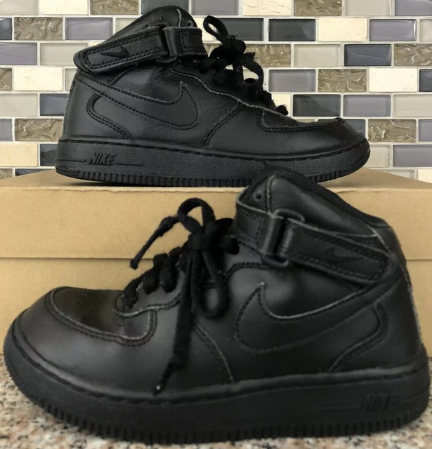 nike boy shoes size 13