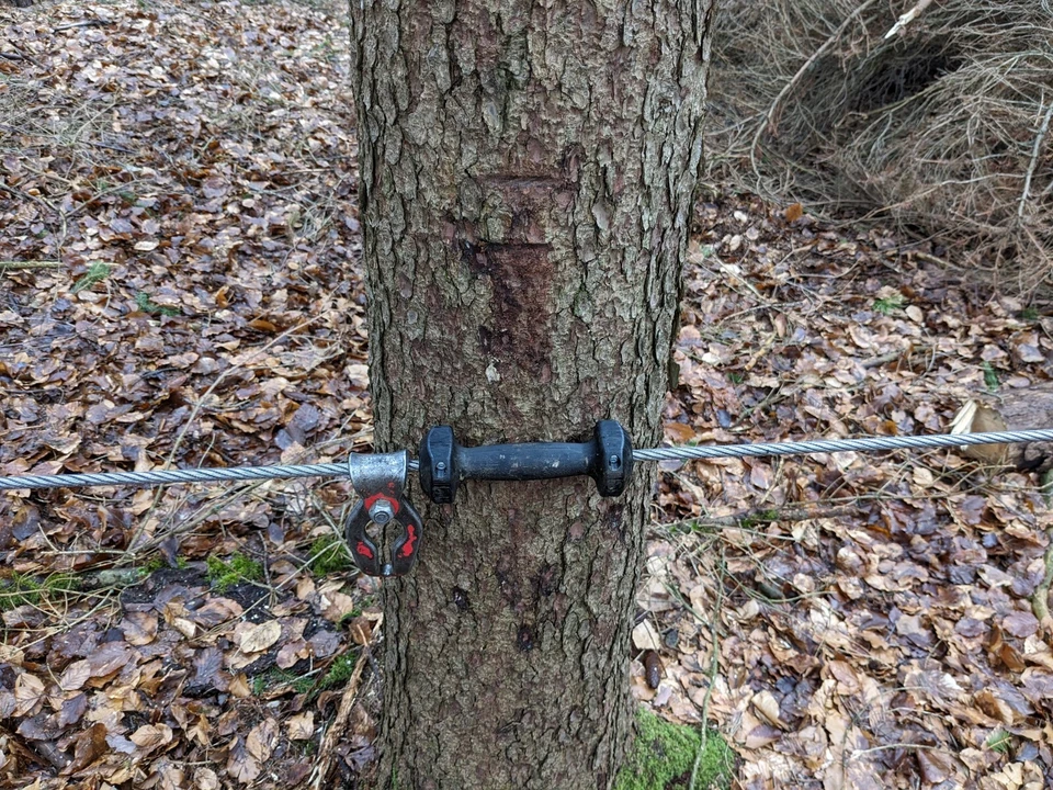 Handschutz Forstseilwinde Quetschschutz Seilgriffstück Seilgleiter Nachrüstung - Bild 3 von 4