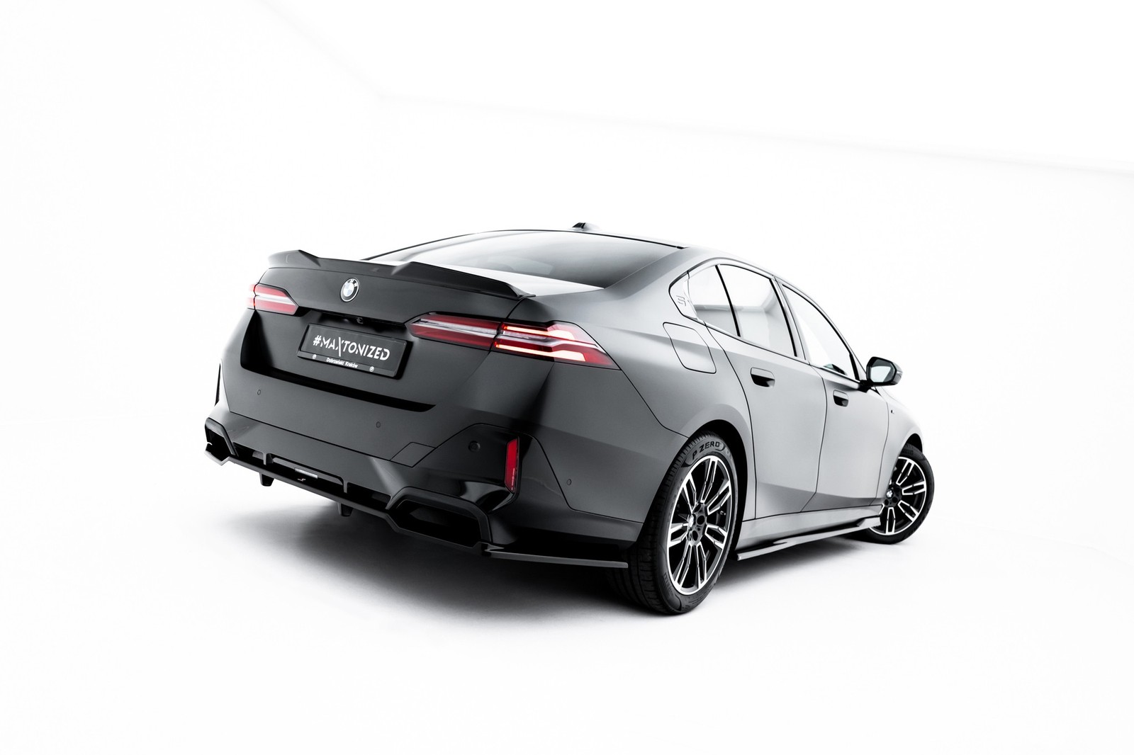 Splitter Arrière V.2 Maxton avec Barre Verticale Diffuseur BMW 5 i5 M-Pack G60