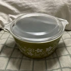 Vintage Pyrex  Cinderella Spring Blossom Crazy Daisy Green 1 qt Bowl #473 w/Lid.