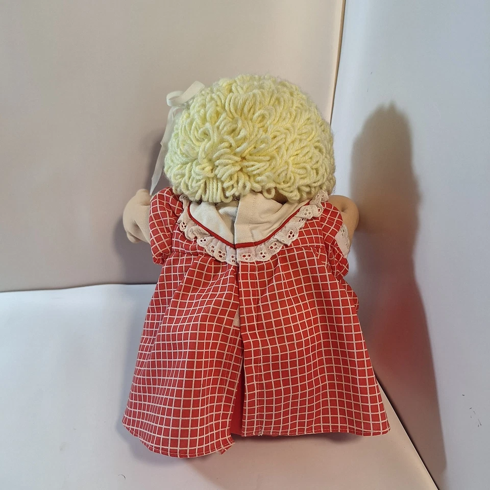 Cabbage Patch Kids doll, vintage 1984 Plush Stuffed Animal - Image 3 of 4