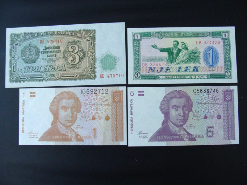 1991 CROATIA  1,5 DINAR, 1951 BULGARIA 3 LEVA , 1976 ALBANIA 1 LEKA  UNC.