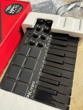 MPK Mini All Black Midi Controller Keyboard Great Condition, Almost-Brand New