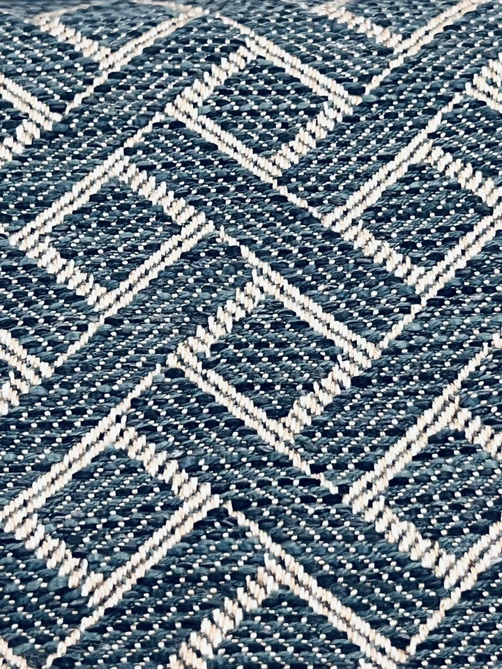 Tela geométrica tejida de canasta Lee Jofa - tejido Maldon / marino 4,75 yd 2020102,505 Foto 3 de 4