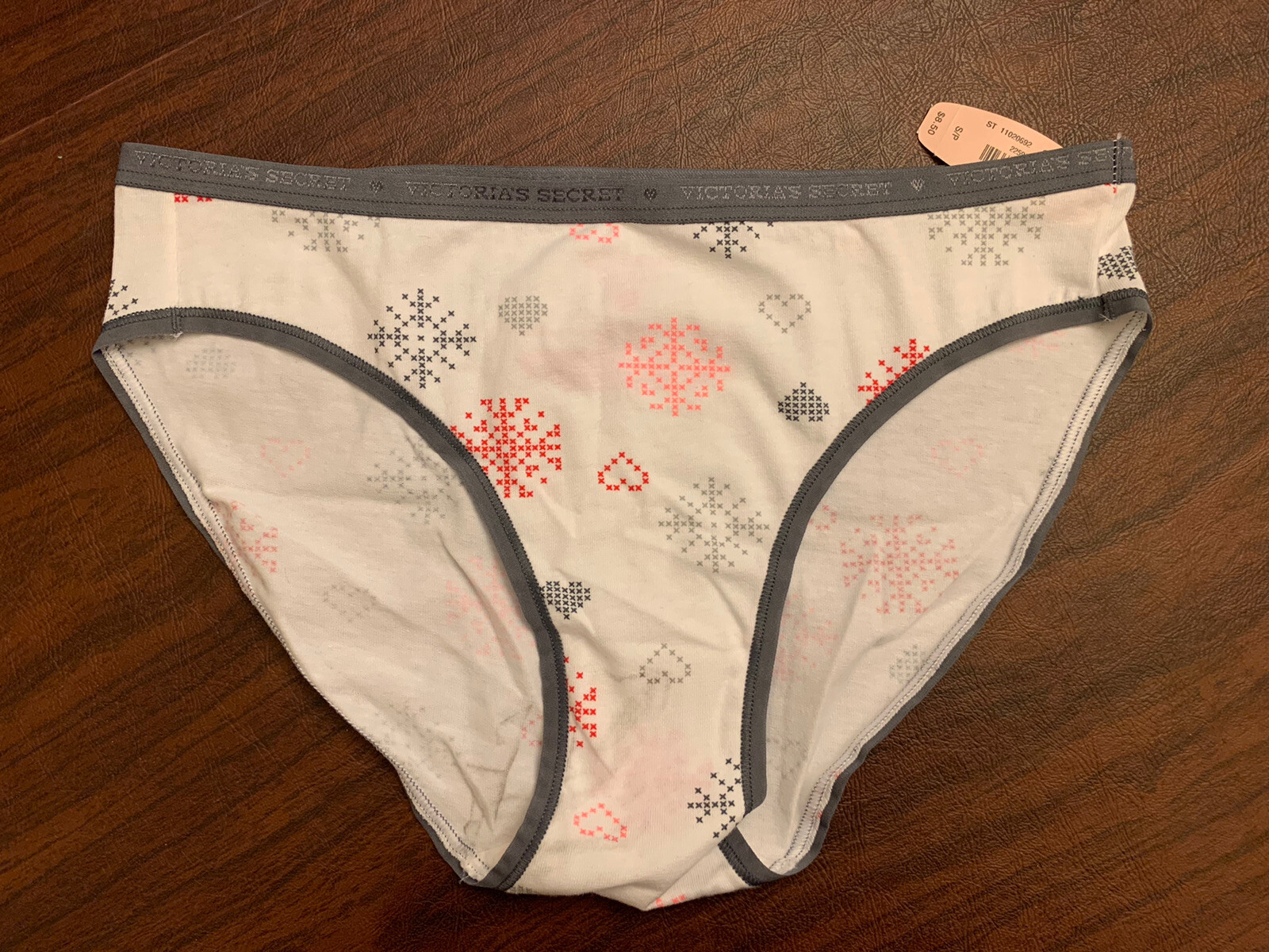 New With Tags, Small Stain Victoria’s Secret Women’s Size Small