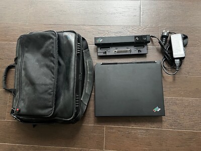 IBM ThinkPad R30 512MB RAM WIndows XP LPT USB DVD  + Dock + Netzteil + Tasche