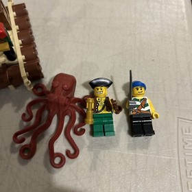 LEGO Pirates: Kraken Attackin' (6240) Incomplete