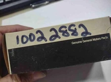 Nos Gm Parts Oem # 10022882 VALVE