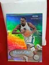 Grant Hill 2000 Fleer Mystique Basketball Card #2 