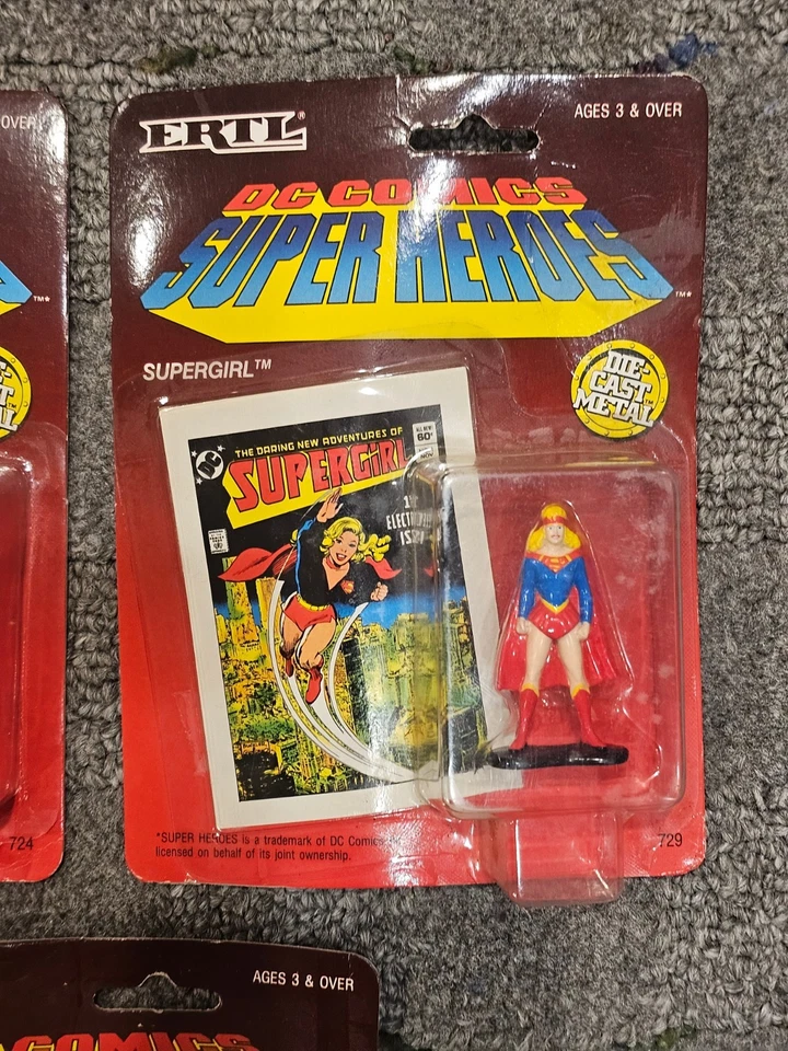 DC Comics Super Heroes Diecast Figuras Por ERTL Lote de 3 Superman Supergirl 1990 Foto 3 de 4
