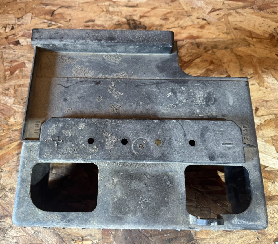 Cubierta de batería diésel Powerstroke 6,0 L para camioneta Ford F350 Super Duty 2003-2007 Foto 2 de 4