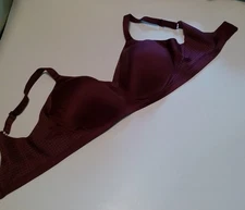 Olga By Warners Womens Burgandy Wire Free “sleevage” Bra Sz XL(42/C cup) NWT