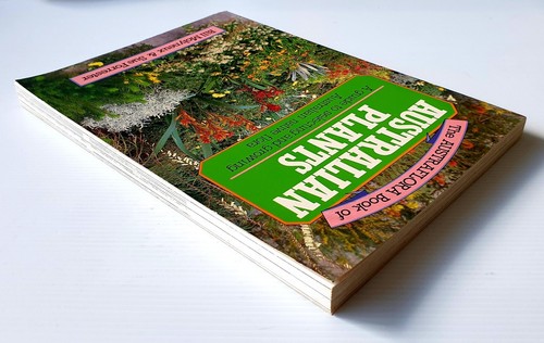 2 × Garden PB AUSTRALIAN PLANTS Molyneux Reclaiming the Urban Commons Nick Rose - Picture 8 of 8