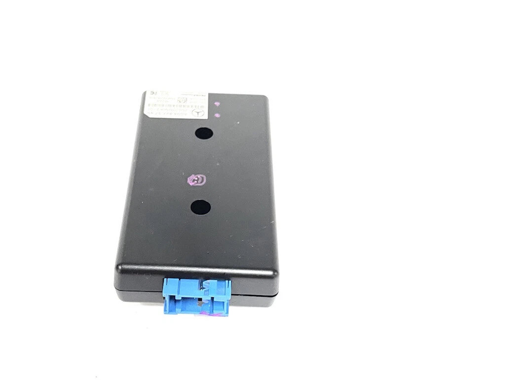 W204 MERCEDES 2010 C300 IPOD INTERFACE CONTROL MODULE OEM 