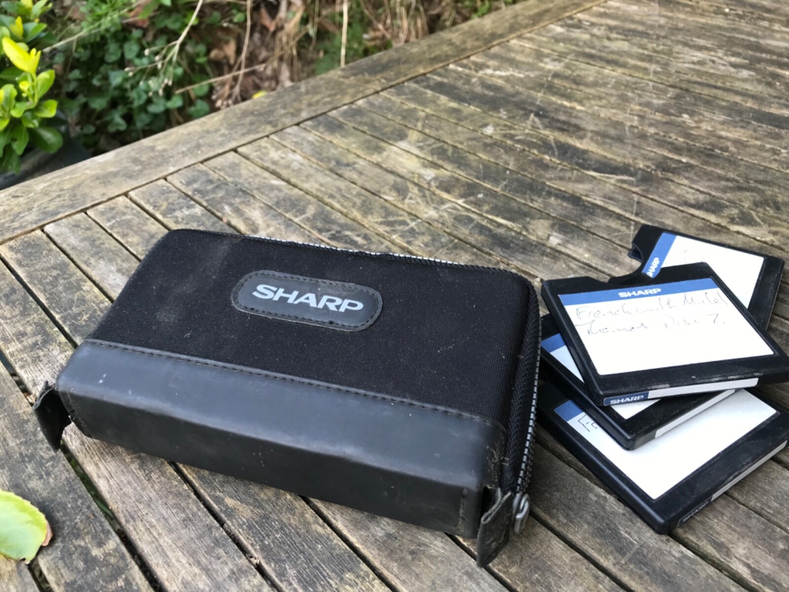 Sharp minidisc carry case with 4 discs eBay