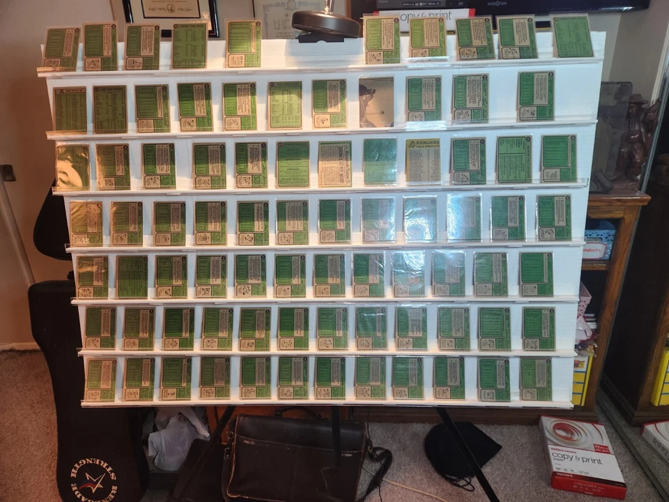 ~C - ¡ENORME! Lote de 123 tarjetas Topps 1974: Phil Niekro, Bill Buckner, etc. ¡SIN DUPS! Foto 2 de 4