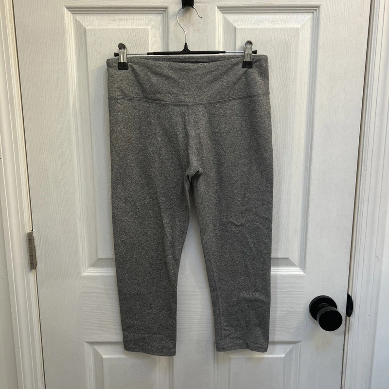 fabletics crop capri athletic heather leggings