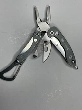 True Utility Model Seven High Quality Multitool knife pliers