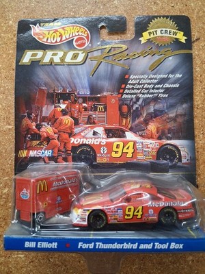 1998 HOT WHEELS BILL ELLIOTT PIT CREW PRO RACING FORD THUNDERBIRD & TOOL BOX 