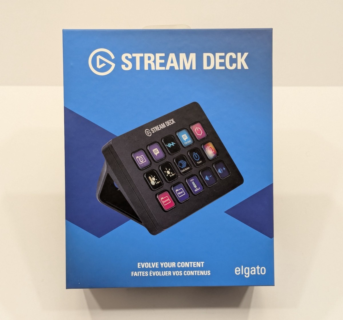 NEW - Elgato Stream Deck MK.2 for Gaming & Content Creation - NIB 