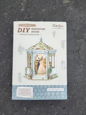 CUTEBEE DIY Kit: Windsor Flower House