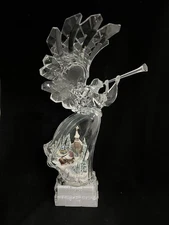Light Up Acrylic Trumpeting Angel With Country Scene Inside 16” Tall 2007 Enesco