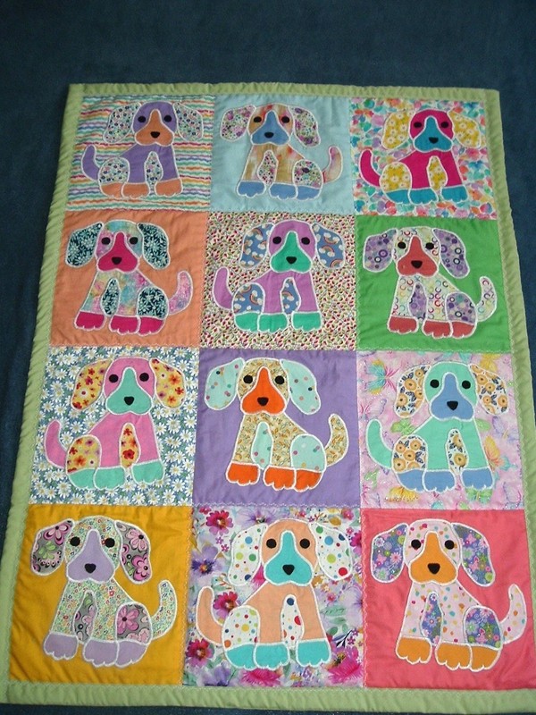 Puppy Dog baby quilt (Handmade)