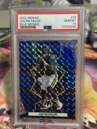 2022 Panini Mosaic Football Blue Justin Fields #33