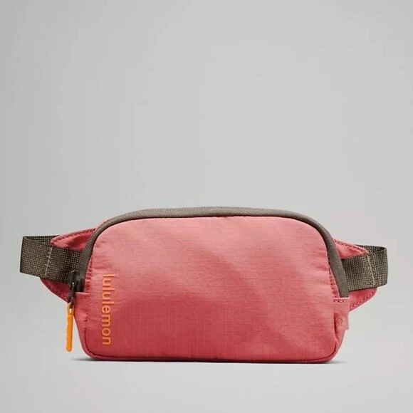 Brier rose belt bag Clearance