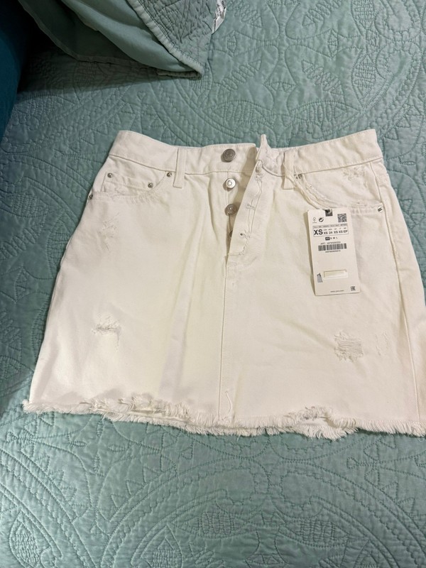 Zara Women's White Denim Mini Skirt Button Fly Size XS