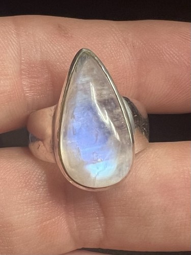 Unique 925 Sterling Silver Moonstone Ring • 8.10 Grams • Size - Q - Picture 4 of 6