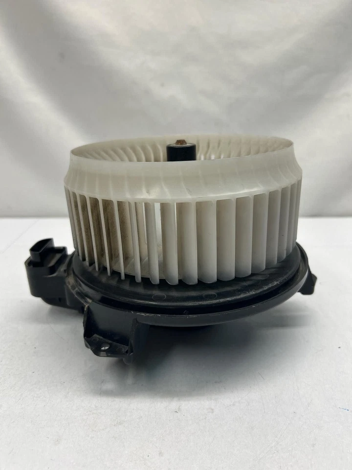 Motor soplador Toyota 4Runner 2010 a 2024 montaje motor soplador OEM 8710360400 Foto 3 de 4