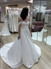 White Off-the-Shoulder Sweetheart A-Line Wedding Dress with Train, Button Back