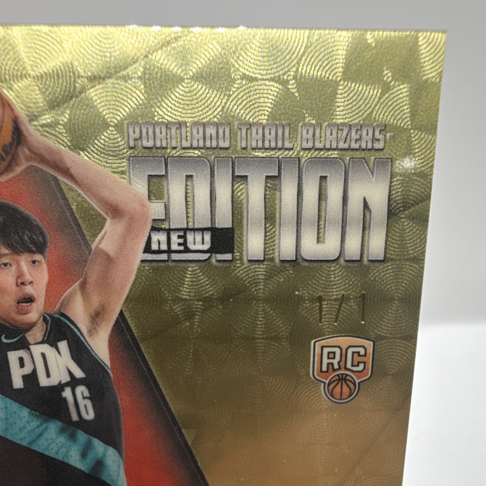Yang Hansen 2025-26 Topps Chrome Update New Edition RC Superfractor 1/1 GR-6 view 2