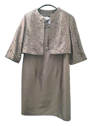 Jessica Howard ivory white cream 3/4 sleeve lace dress with tan underlining - 8 | eBay Jessica Howard ivory white cream 3/4 sleeve lace dress with tan underlining - 8 | eBay