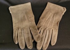 Women's Vintage olive green suede gloves size 8 please see photos