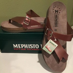 mephisto helen thong sandals