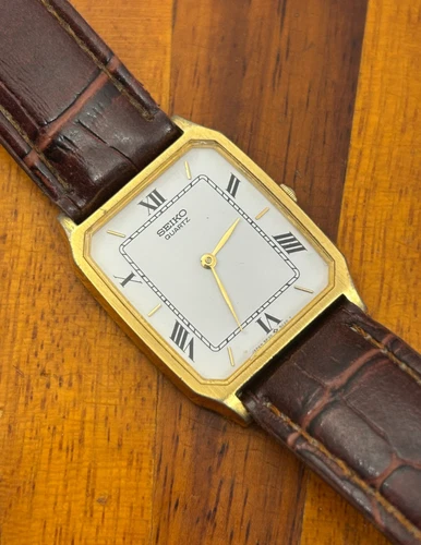 Vintage Seiko Watch Men Gold Tone Tank Roman Dial 5P30-5D30 26mm New Battery