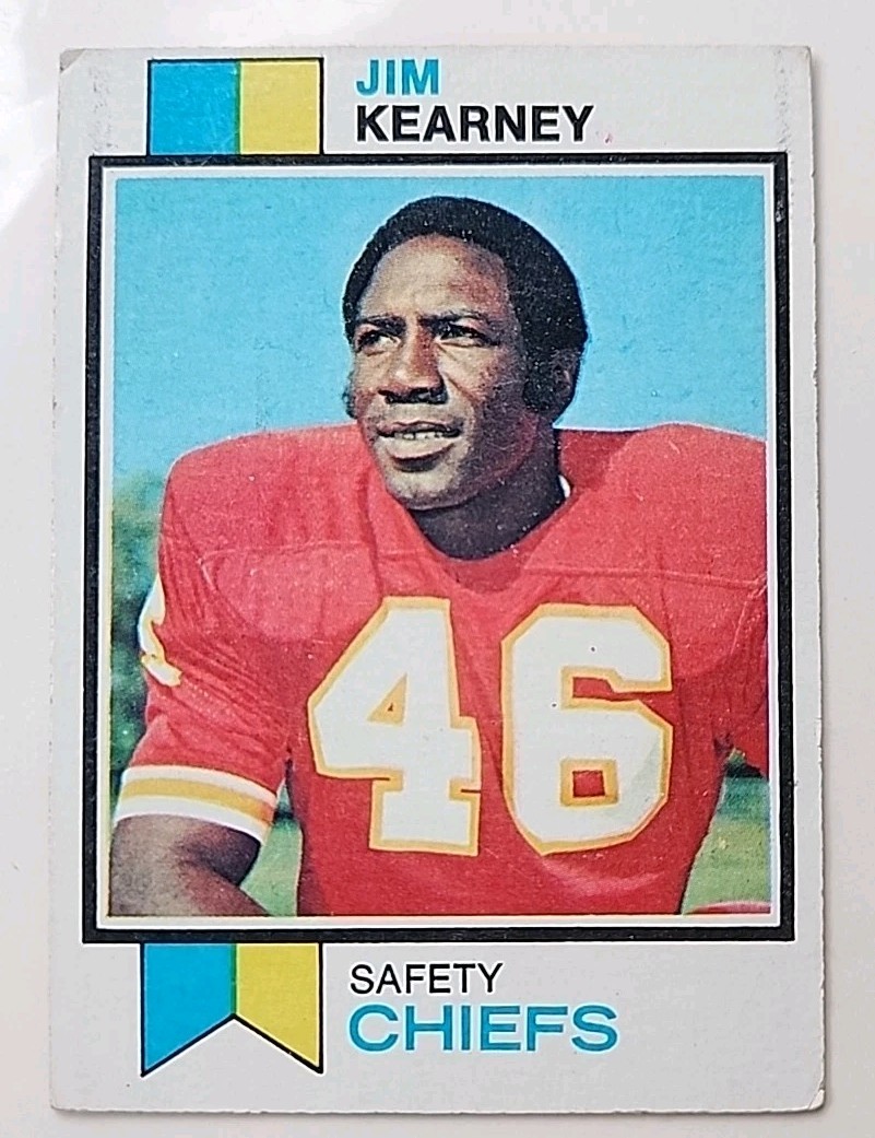 1973 Topps Football Card 32 Jim Kearney Kansas City Chiefs 