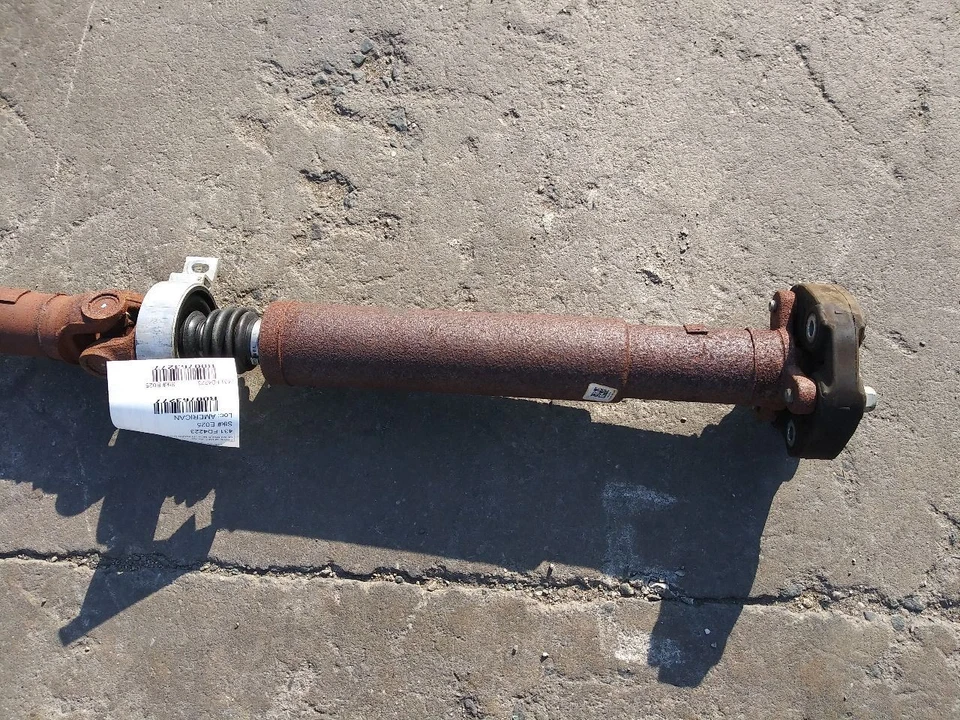 2023 Lincoln Aviator Rear Drive Shaft 65k 3.0L - Image 3 of 4