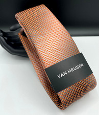 VAN HEUSEN Men's Neck Tie  Orange  Zig Zag Pattern  NEW MSRP: 45.