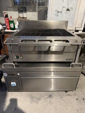 SYNERGY SG900 Chargrill 90cm Nat Gas Or LPG With Garnish Rail & Slow Cook Shelf