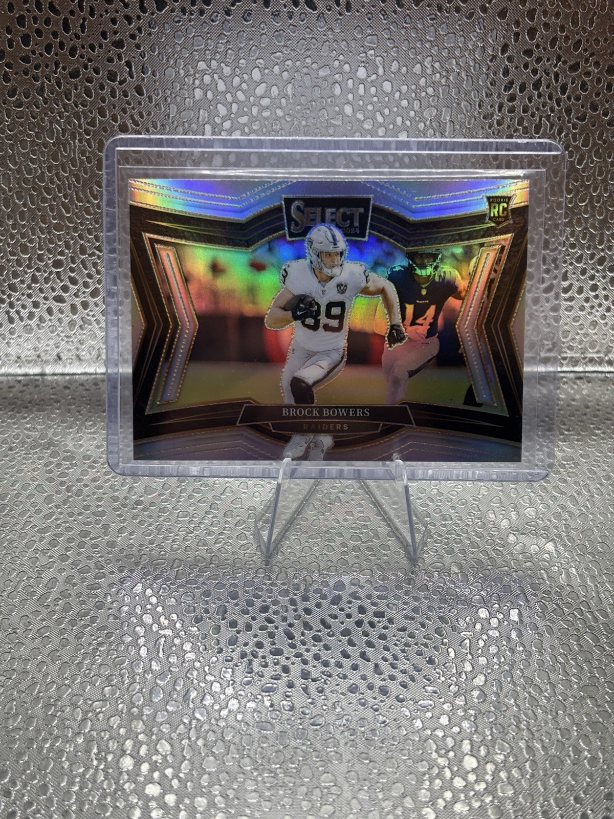 2024 Panini Select - Brock Bowers #471 Silver Prizm Field Level (RC)