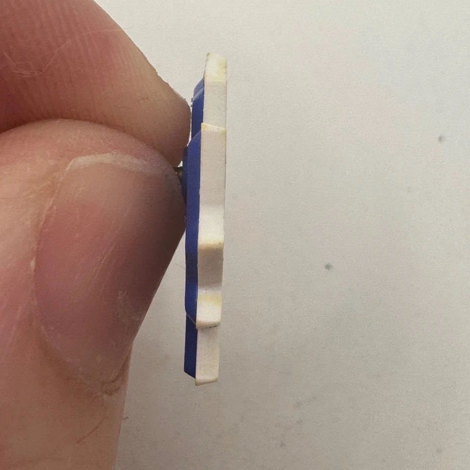 Vintage Toronto Maple Leafs Team Logo Blue Maple Lapel Pin Tie Tack Plastic - Image 4 of 4