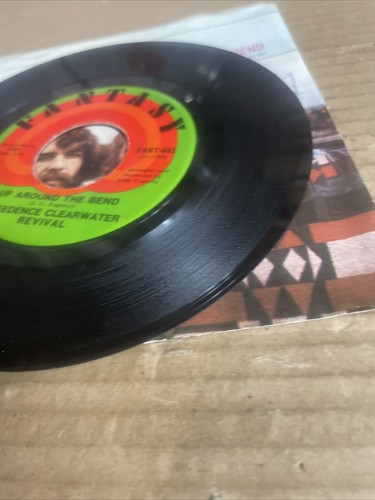 Creedence Clearwater Revival-Run Through The Jungle/Up Around The Bend (45 RPM) - Picture 3 of 7