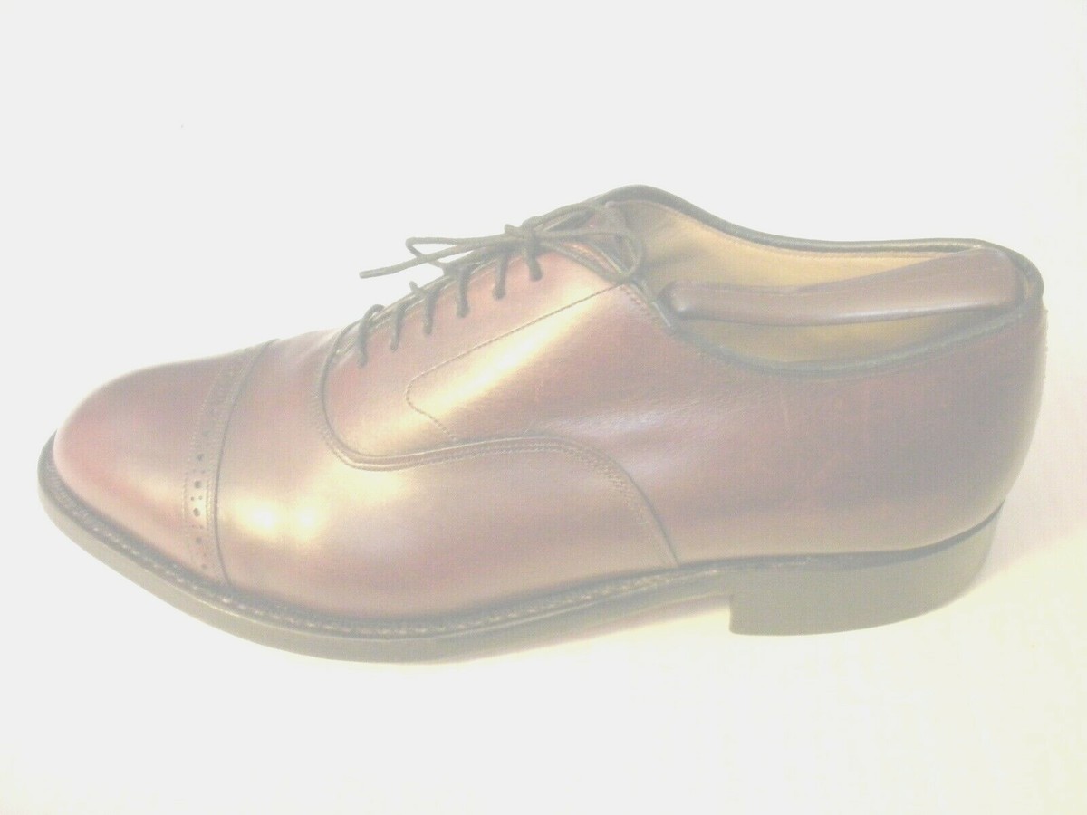 Vintage JOHNSTON & MURPHY  display picture 1
