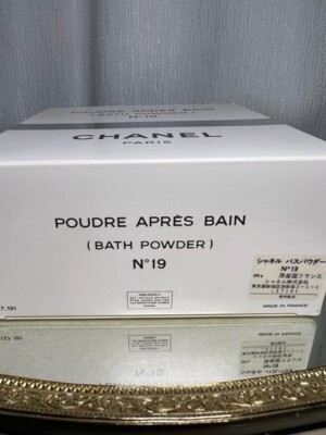 Chanel no 19 perfume bath powder 300 g. Vintage 1970. Sealed box