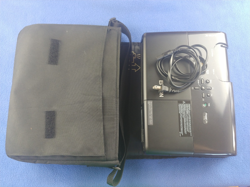 Epson PowerLite 77c EMP-X5 Projector with bag and power chord TESTED/WORKING - Picture 2 of 11